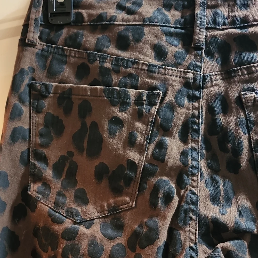 Jessica Simpson Leopard Jeans - Picture 5 of 7